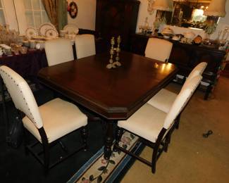 ANTIQUE JACOBEAN BURL WALNUT DINING TABLE WITH 6  UPHOLSTERED CHAIRS & 2 LEAVES