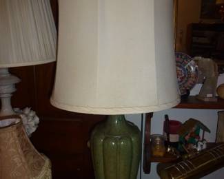 MID CENTURY MODERN PORCELAIN LAMP