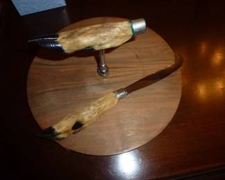 VINTAGE DEER HOOF CHEESE SET
