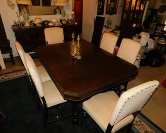 ANTIQUE JACOBEAN BURL WALNUT DINING TABLE WITH 6  UPHOLSTERED CHAIRS & 2 LEAVES