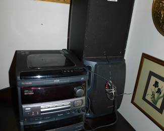 AIWA STEREO AND 3 CD CHANGER