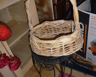 PLANT STAND AND BASKET