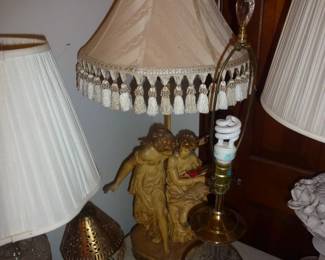 VINTAGE FIGURAL LAMP