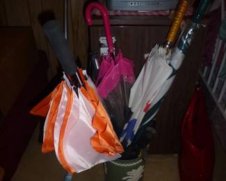 UMBRELLAS & STAND