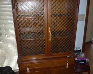 VINTAGE WILLIAM IV STYLE MAHOGANY BOOKCASE CABINET
