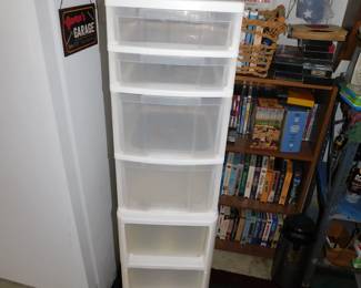 PLASTIC STORAGE BINS