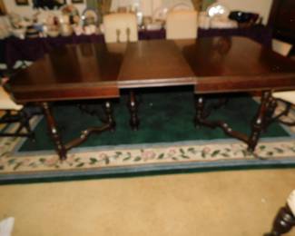 ANTIQUE JACOBEAN BURL WALNUT DINING TABLE WITH 1 LEAF SHOWN