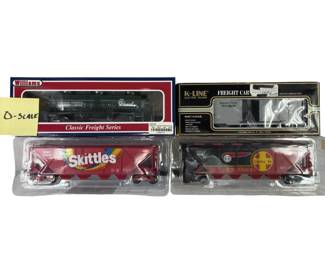 O27 LOT 4 Train Cars Boxcars Williams K-Line Skittles Santa Fe