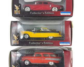 Diecast Road Signature Vintage Cars Automobiles 1:43