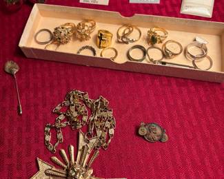 VINTAGE COSTUME JEWELRY RINGS