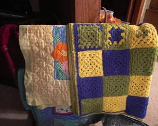 HANDMADE AFGHAN, HANDMADE BABY QUILT