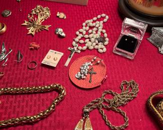 VINTAGE JEWELRY