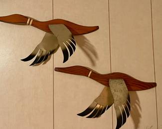 VINTAGE DUCK WALL HANGINGS