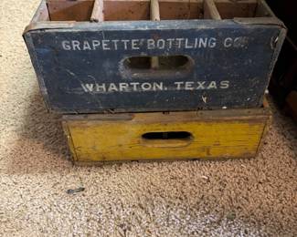 VINTAGE GRAPETTE BOTTLING CO. WHARTON, TX WOODEN SODA CRATE