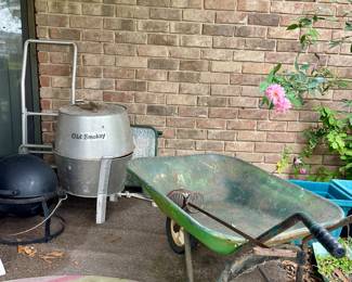 WHEELBARROW, OLD SMOKEY