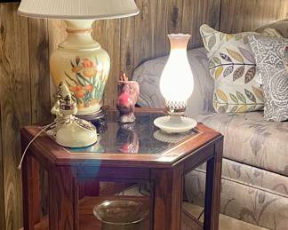 MCM END TABLE, RETRO DIAL TELEPHONE, LAMPS