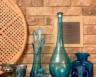 MCM 5 FINGER SWUNG GLASS BLUE VASE, MCM MURANO BLUE GLASS VASE