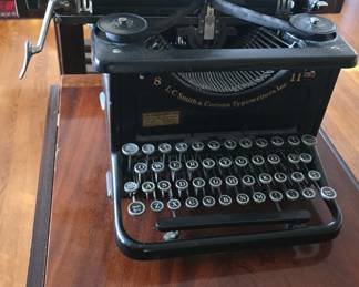 LC Smith 8-11 vintage typewriter 