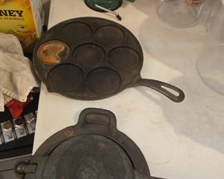 vintage Jotul Norway waffle iron, cast iron and apple peeler 