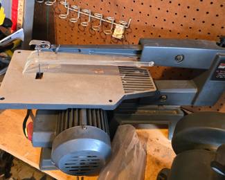 Craftsman scrolls saw