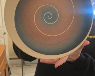 Wayne l bates signed art pottery