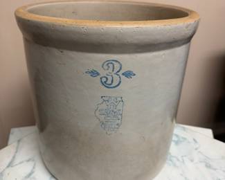 White Hall S.P. & Co. 3 Crock