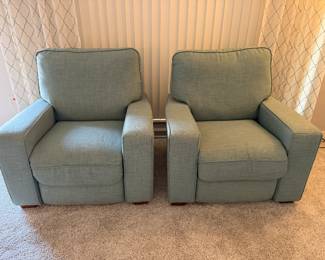 Nice Matching Light Teal Electric Chairs