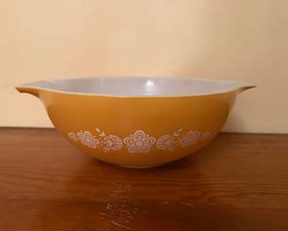 Pyrex Cinderella Mixing Bowl Butterfly Gold 444