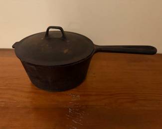 2qt. Cast Iron Saucepan with lid - Korea