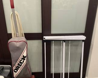 Oreck vacuum & foldable clothes dryer 