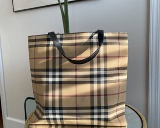 Burberry purse $250 or best offer
Some discoloration 