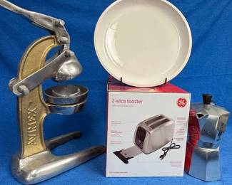 Breakfast Time Avimex Juicer , Bialetti Moka Pot More