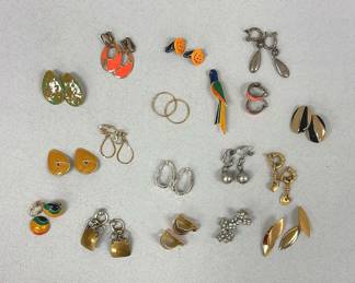 1980s Enamel And Metal Clipon Earrings