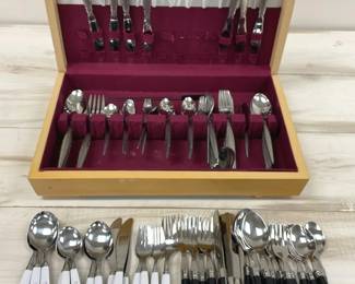 Oneida Community Venetia Flatware And More