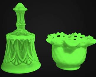 Fenton Vaseline Topaz Whitton Bell Uranium Satin Lime Green Weave Bowl