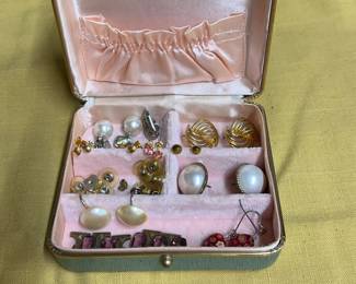 3XWu4huhXPU Z6xGuPiuNzFD