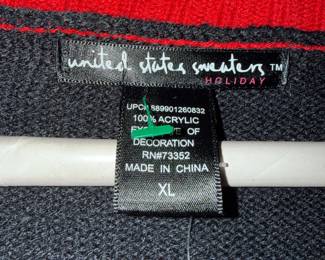 United States Sweaters Women's Black and Red Reindeer Christmas Sweater – Size XL