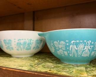 Pyrex Cinderella "Amish Butterprint" Mixing Bowls