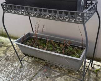 Black Metal 2-Tier Rectangular Plant Stand