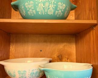 Pyrex Cinderella "Amish Butterprint" Mixing Bowls