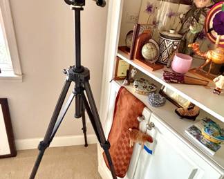 Bausch & Lomb Discoverer Spotting Scope, Bausch & Lomb Professional Tripod 68-4000