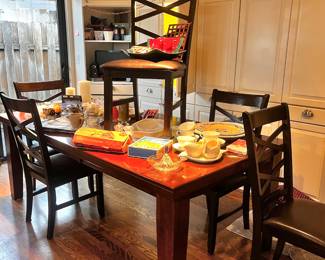 Green River Wood & Lumber Traditional Style Dining Set