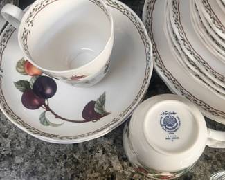 Noritake Royal Orchard China Set