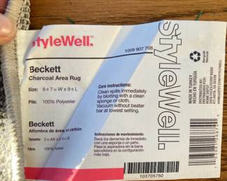 Beckett Charcoal Modern Geometric Area Rug – 6'7" x 9'