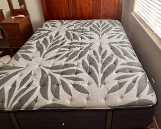 Sealy Posturepedic Plus Queen Mattress, Bassett Mansion Cherry Wood Queen Size Bed Frame