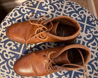 London Fog Men's Chukka Boots – Size 8