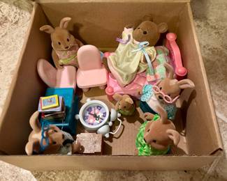 Li'l Woodzeez Toy Figures and Accessories