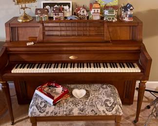 Wurlitzer Upright Console Piano