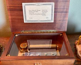 Reuge Music Box