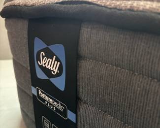 Sealy Posturepedic Plus Queen Mattress
